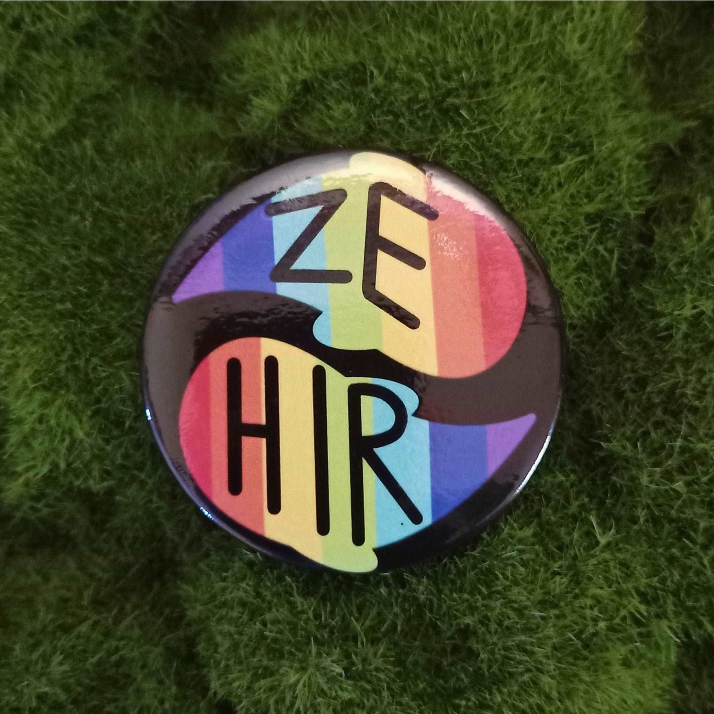 Ze / Hir Pronoun Button | DevKrea - Deviantkreations
